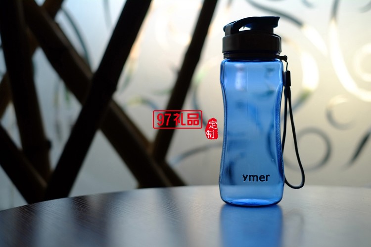 時尚便攜防漏杯  抗摔杯子  運(yùn)動水杯 塑料杯